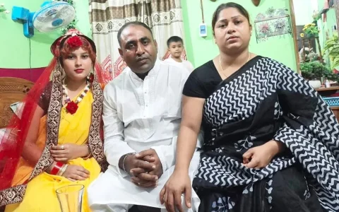 শ্যালিকাকে তালাক দেওয়ার ঘোষণা সেই যুবকের