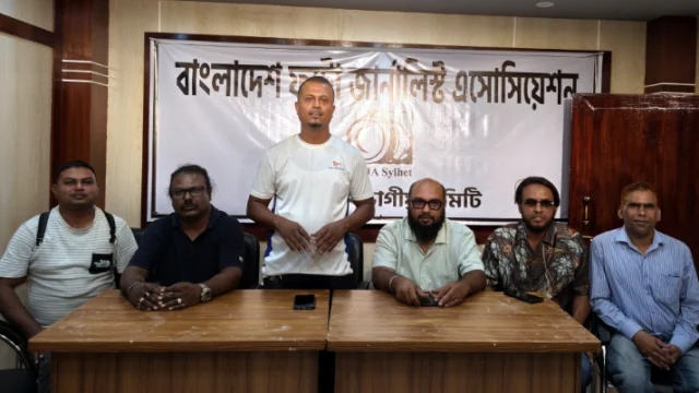 ওসমানী হাসপাতালে ফটো সাংবাদিক রেজা রুবেল’র উপর হামার তীব্র নিন্দা ও প্রতিবাদ জানিয়েছে (বিপিজেএ) সিলেট